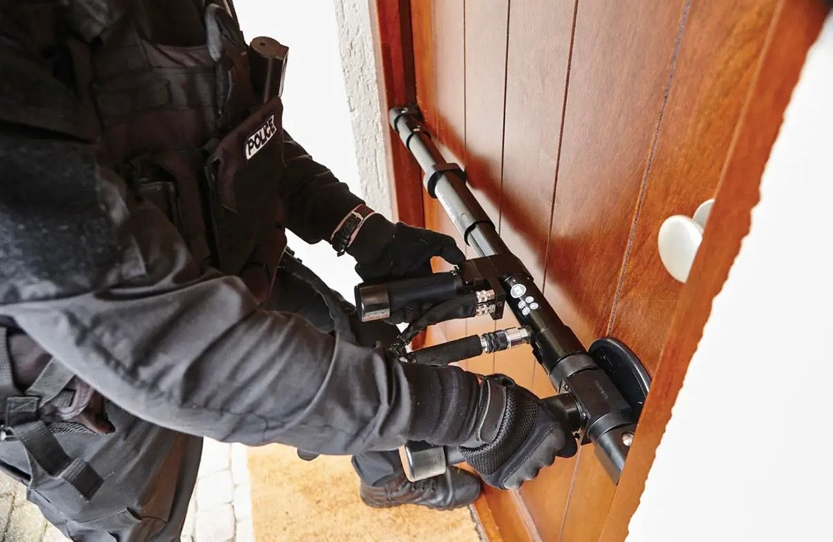 Holmatro Door Blaster HDB 90 ST β Professional Access Tool