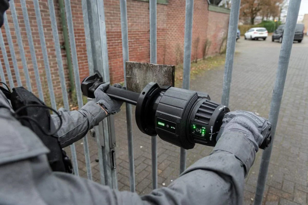 Door Ram PDR200 β Battery-Powered Hydraulic Ram